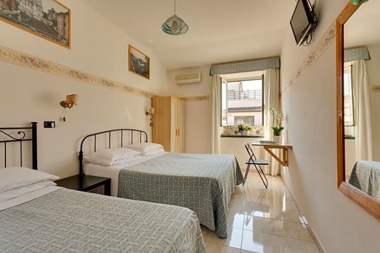 Triple room