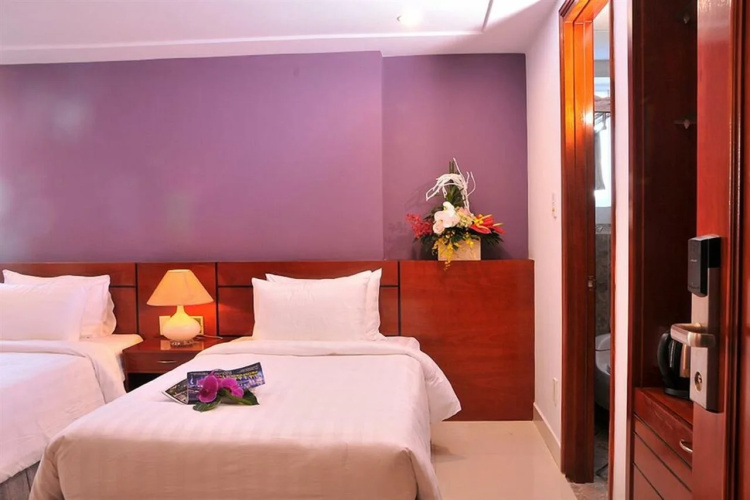 White Lotus Hotel Saigon