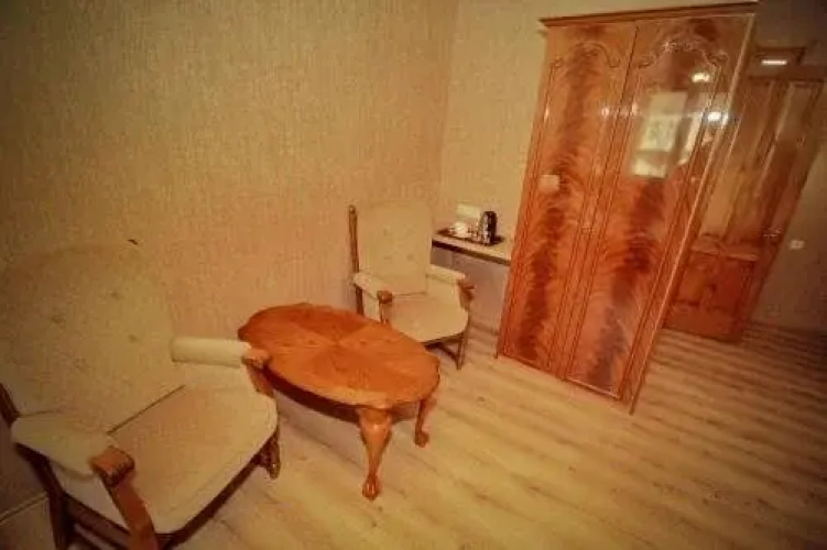 Hotel 5 Rooms