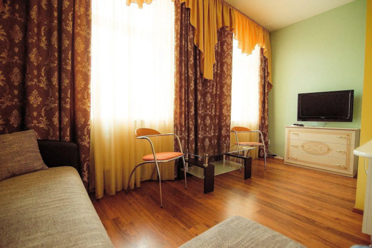 Biplan Hotel