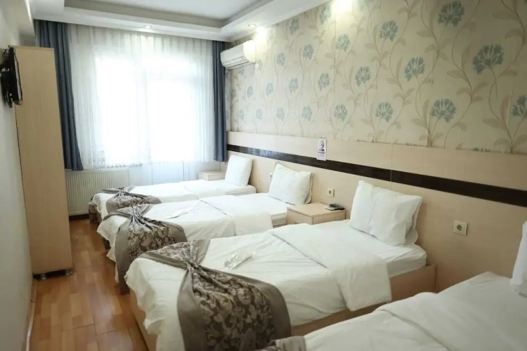 Economy Quadruple room