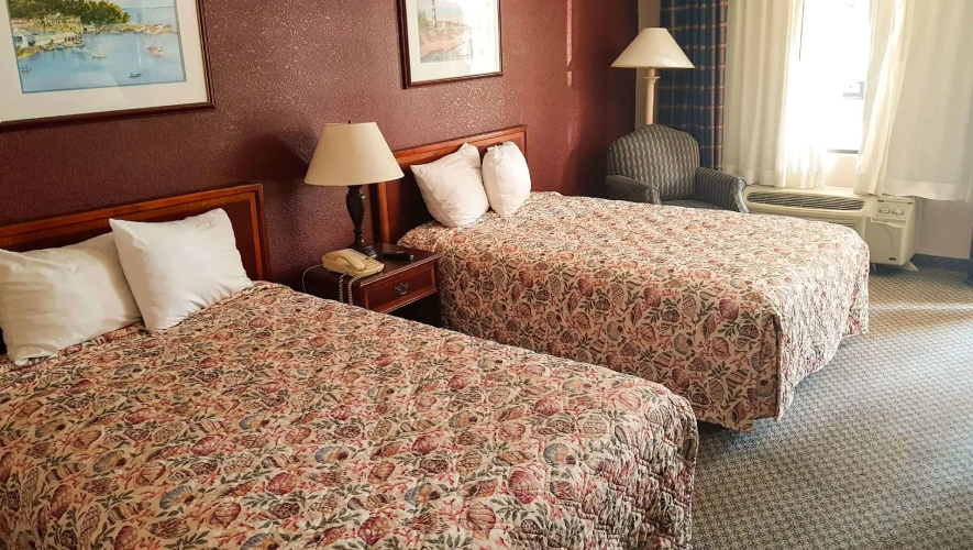 Mayfair Inn