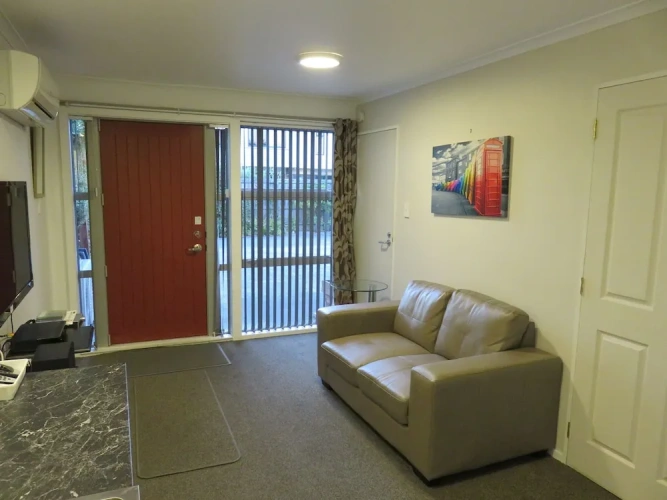 1 Bedroom Economy Apartment