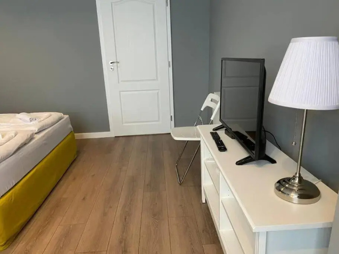 Manhattan Studio with workplace/ Student City