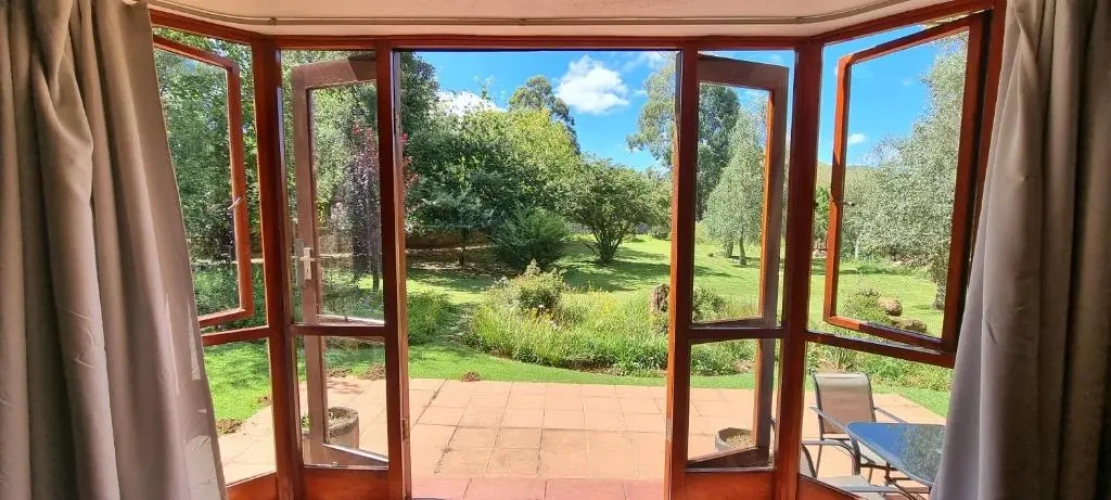 2 Bedrooms Cottage