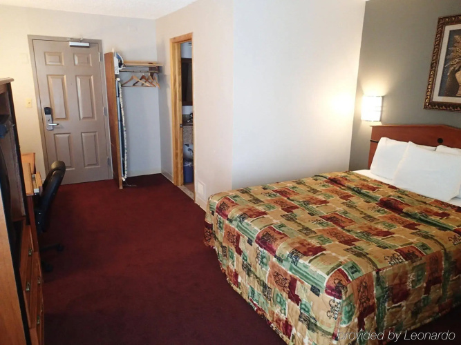 Crystal Inn Neptune