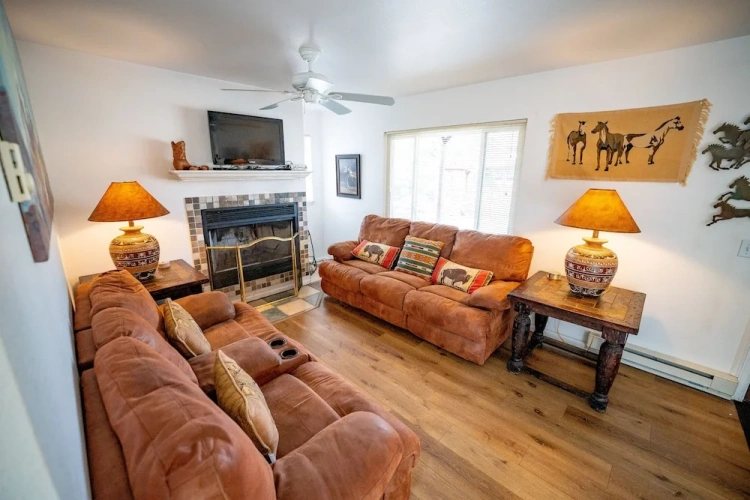Standard Quadruple room with mountain view