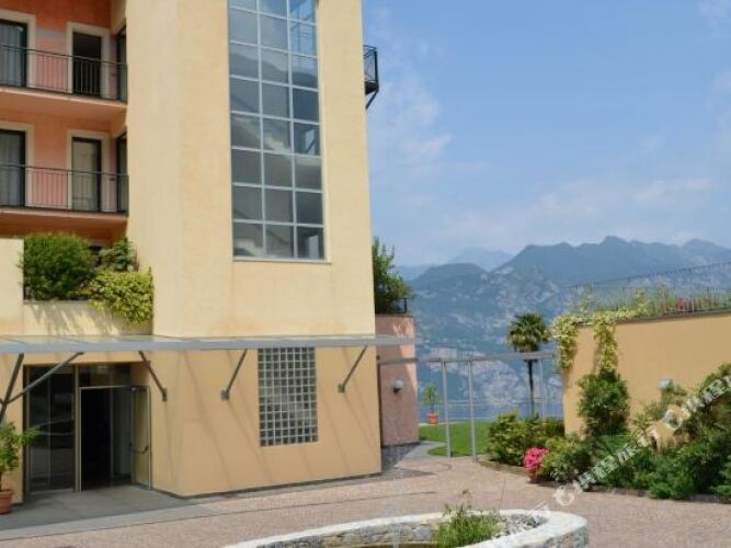 Panorama Residence HotelOver view