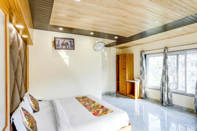 Fabhotel Wood View