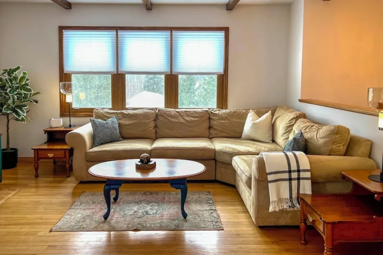 3 Bedrooms Cottage