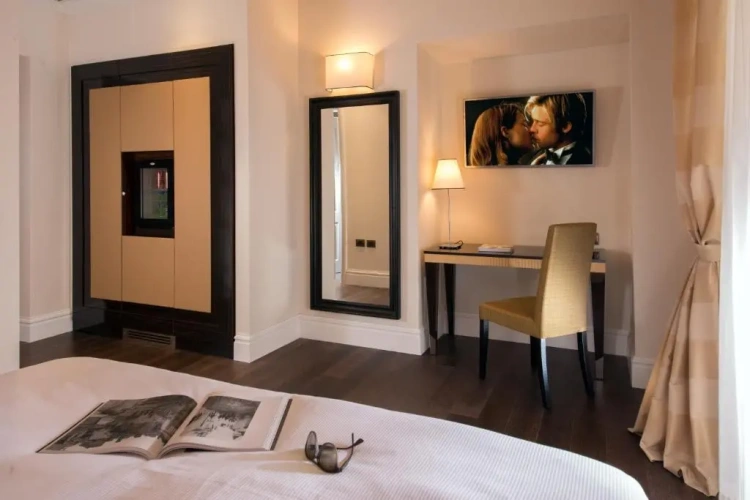 Twin room