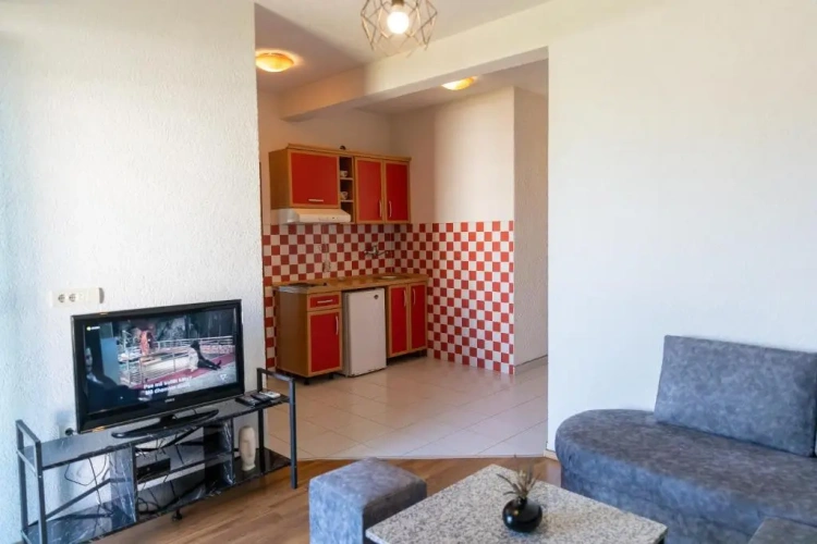 1 Bedroom Apartment with balcony