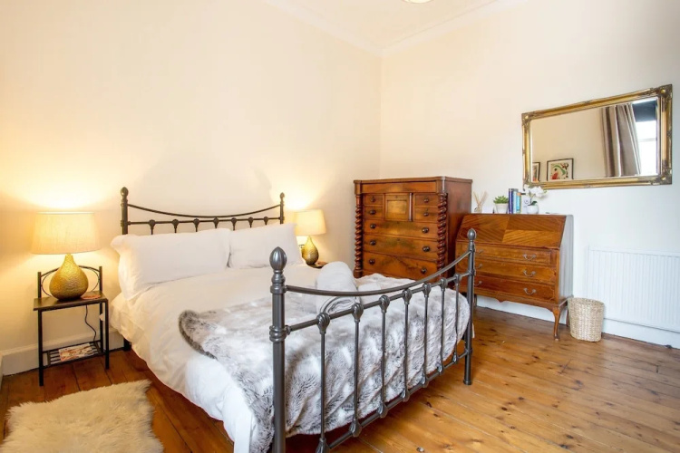 2 Bedroom Flat in Edinburgh