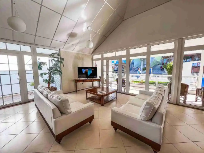 Bombinhas Blue Suites