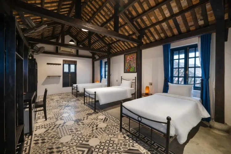 Superior Triple room