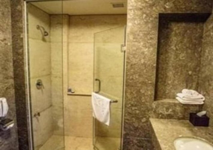 Crown Victoria Hotel TulungagungOver view