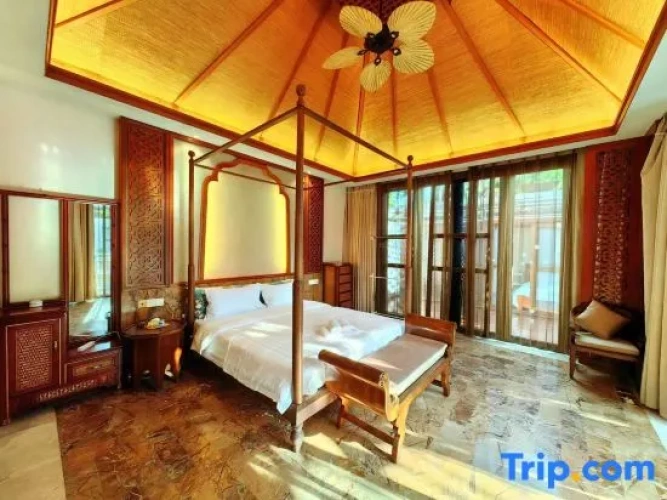 3 Bedrooms Villa