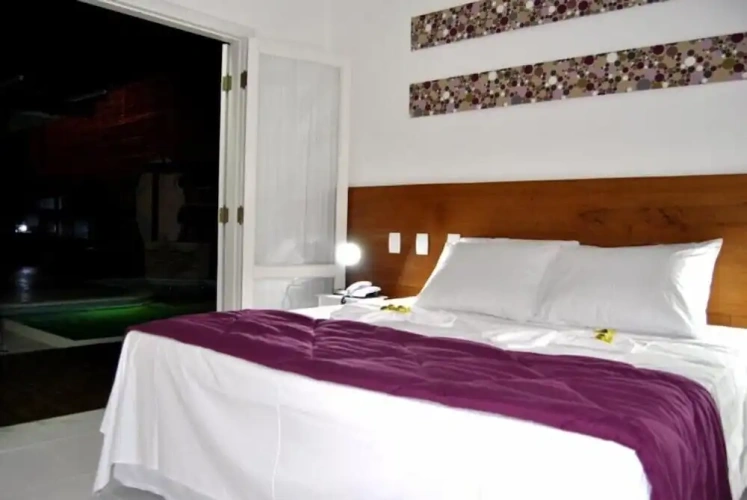 Standard Double Suite