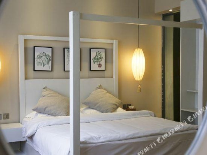 Standard Double room with view