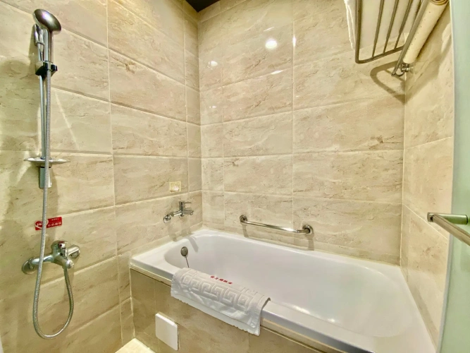 Standard Double room with lake view