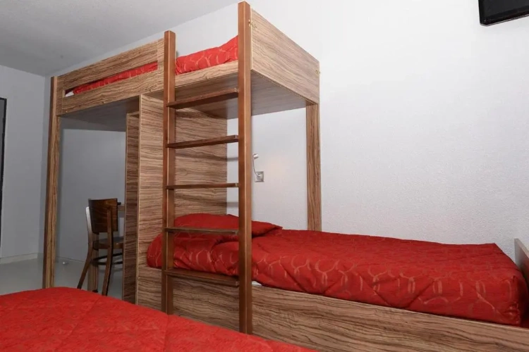 Standard Quintuple room