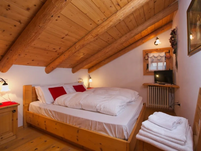 3 Bedrooms Classic Apartment
