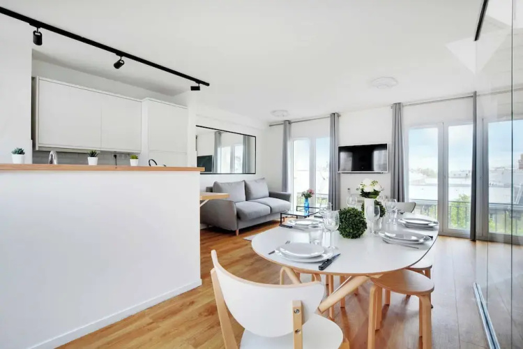Exceptional Triplex With Terrace - Montmartre