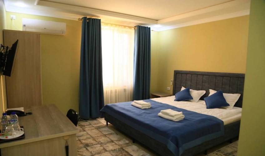 Standard Double room with view