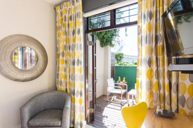 Standard Double room with pool view