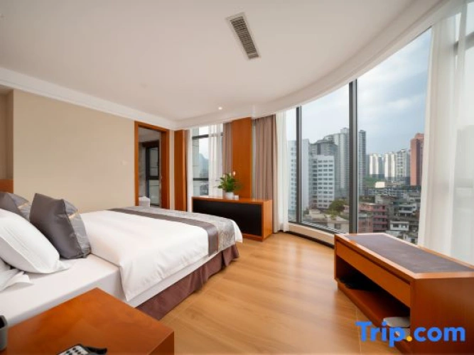 Deluxe Double Suite