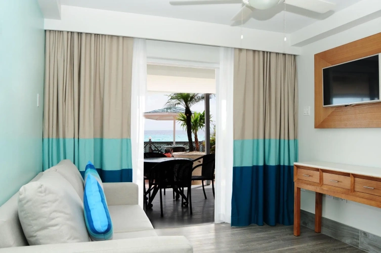 Junior Suite with ocean view