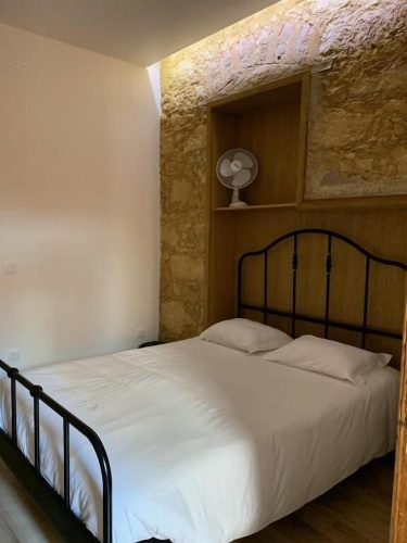 Standard Double room with balcony and with courtyard view