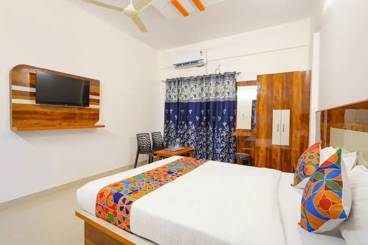 Fabhotel Prince Residency