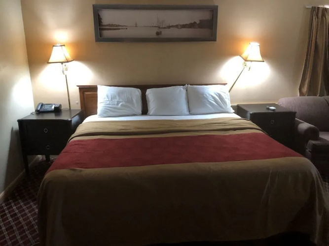 BayFront Inn
