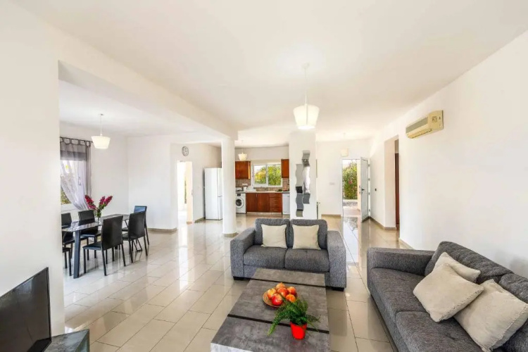 Villa Orange Tree