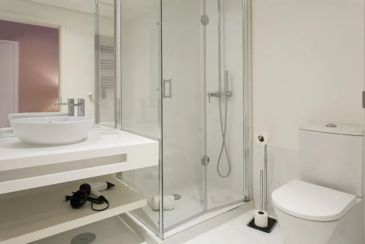 Downtown Square Deluxe Apartment Rentexperience
