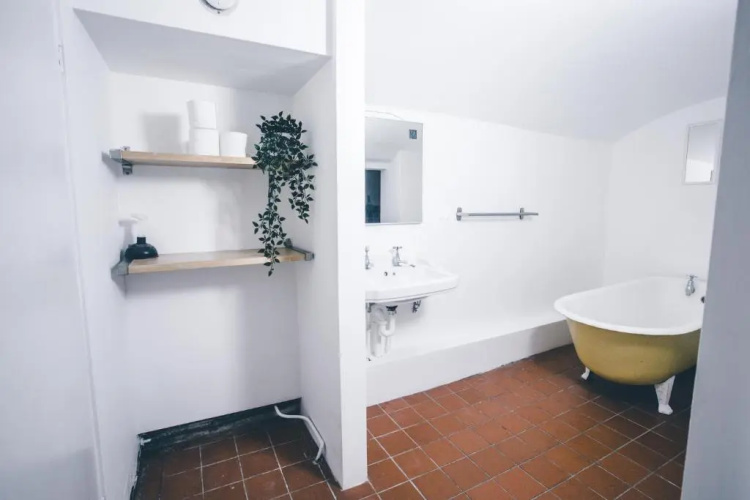 53 Pembroke Rd
