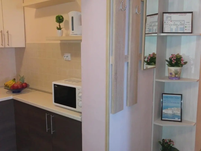 2 Bedrooms Apartment
