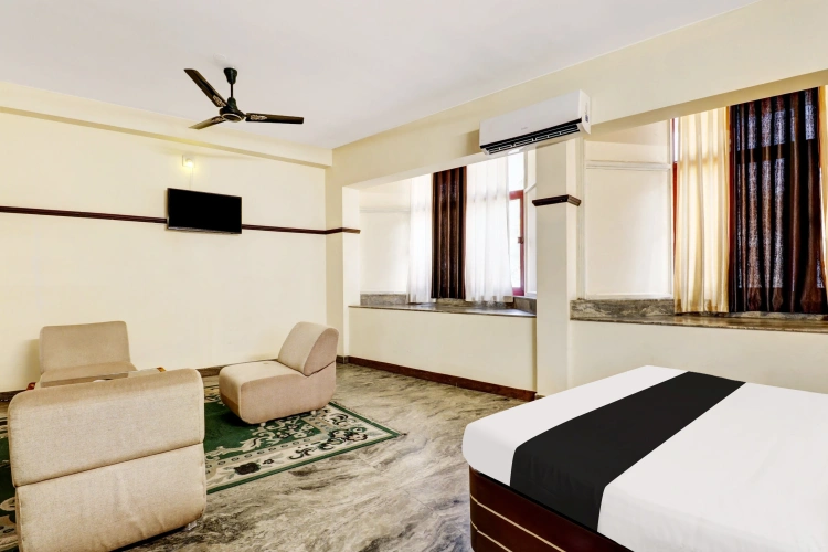 Classic Triple room