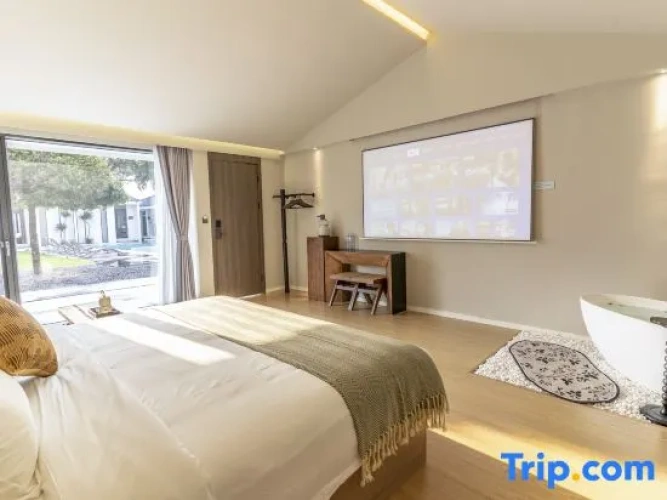 Luxury Double room with garden view