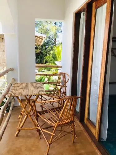 Siri Beach Lodge