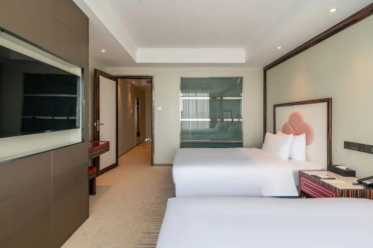 Suning Universal Hotel