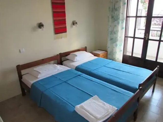 Arias House