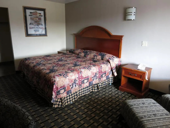 Inn At Mexia