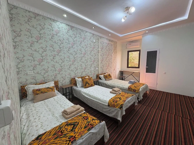Standard Triple room