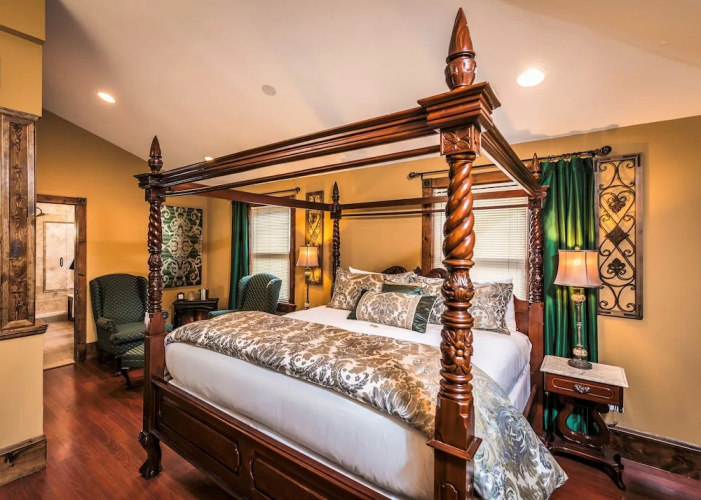 Carriage Way Inn