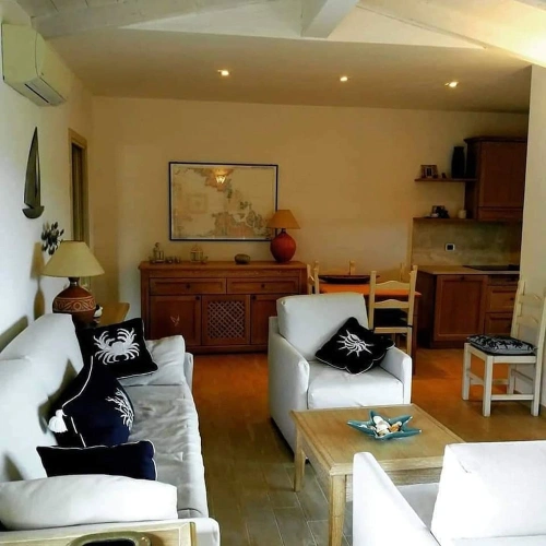1 Bedroom Apartment with sea view