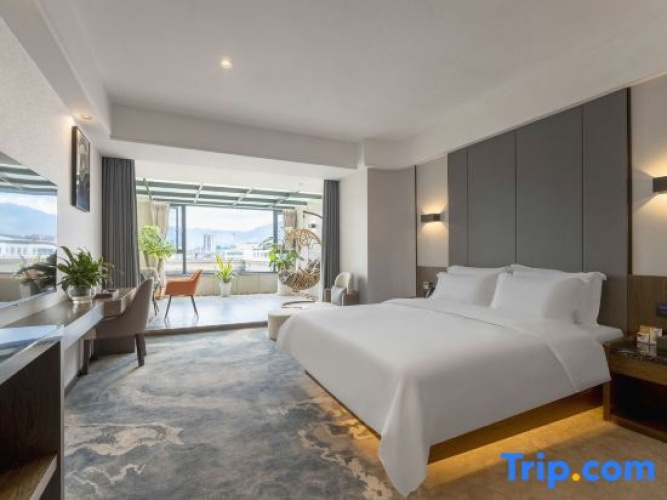 Standard Double room with view