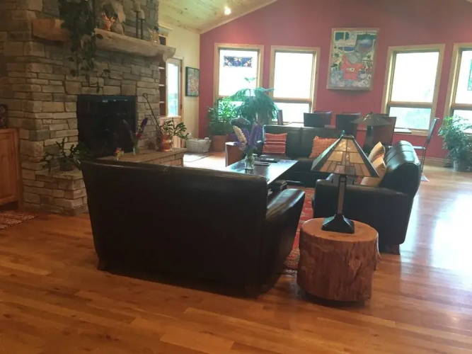 Fox Creek Inn Bed & Breakfast