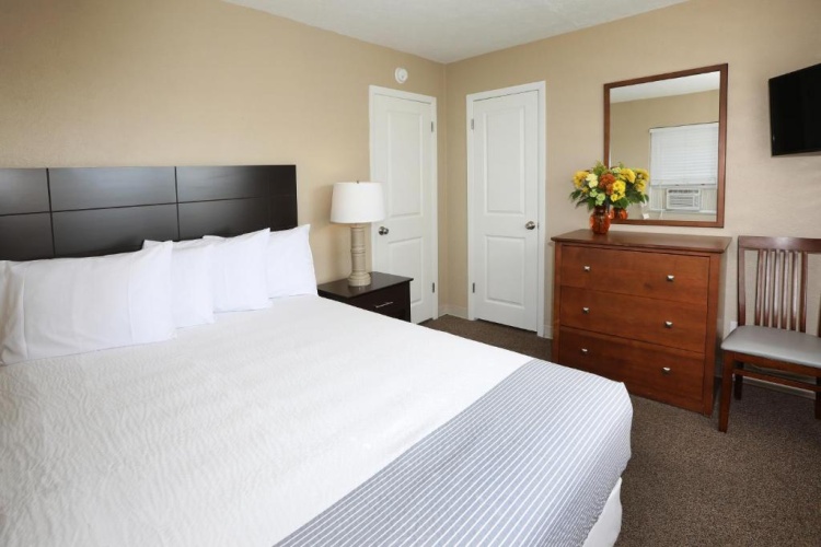 2 Bedrooms Suite